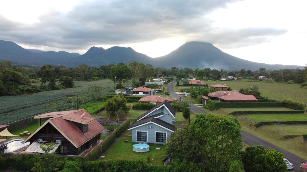 Casa De Las Rosas Volcan Arenal La Fortuna Dış mekan fotoğraf